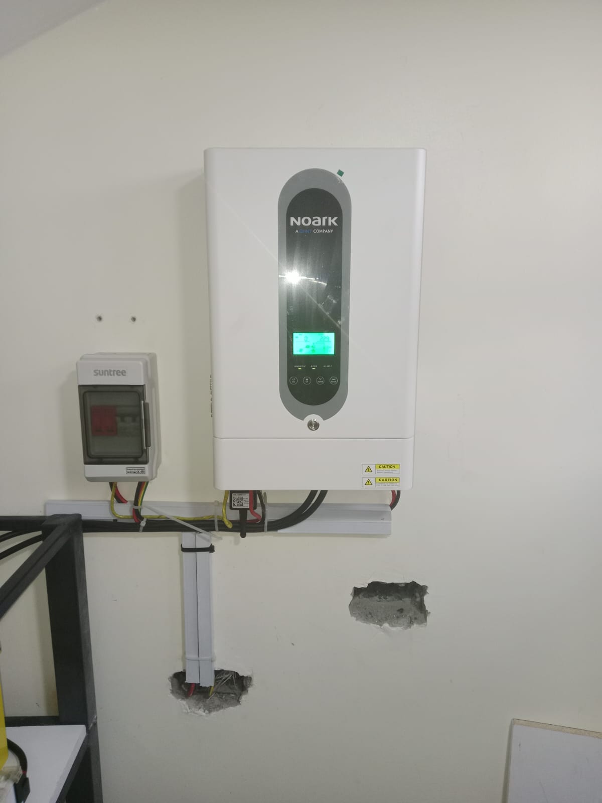 5kWp Hybrid image 44